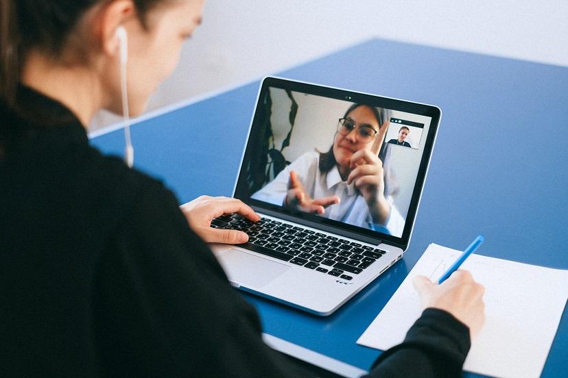 Slack обновляет функцию чата для неформальных бесед сотрудников